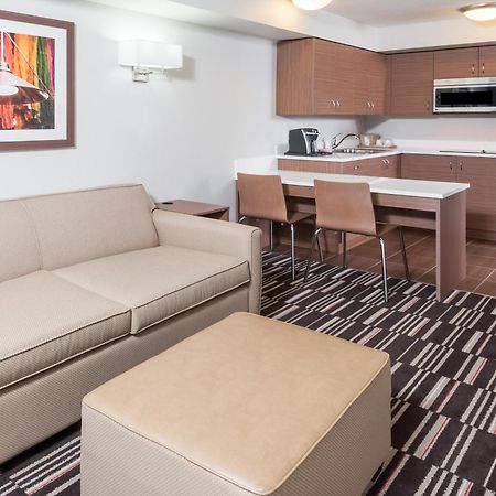 Microtel Inn & Suites By Wyndham Fort Saint John Fort St. John Bagian luar foto
