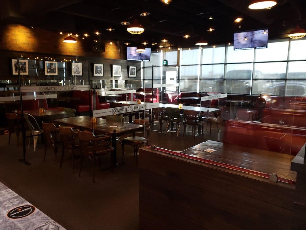 Microtel Inn & Suites By Wyndham Fort Saint John Fort St. John Bagian luar foto