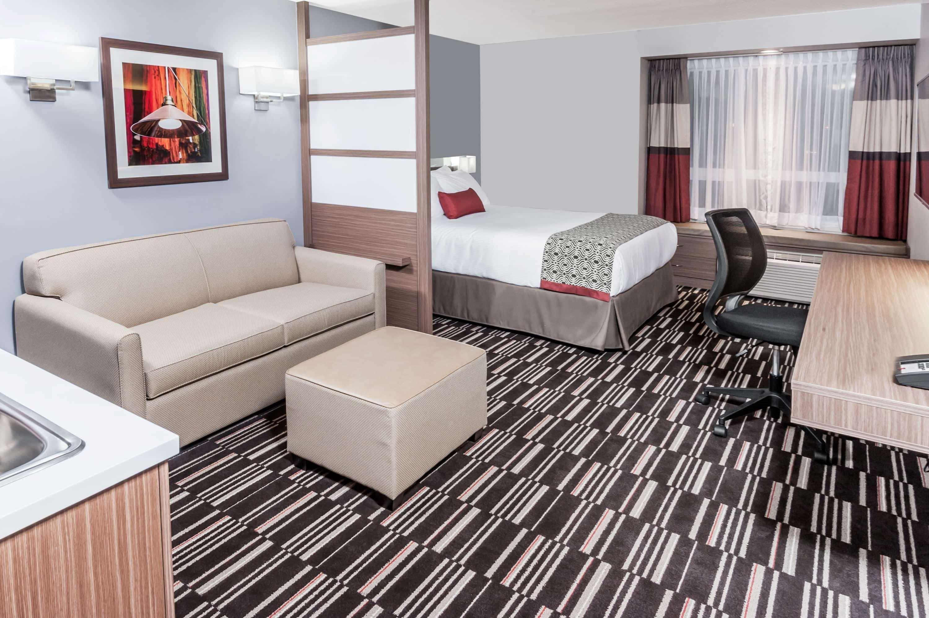Microtel Inn & Suites By Wyndham Fort Saint John Fort St. John Bagian luar foto