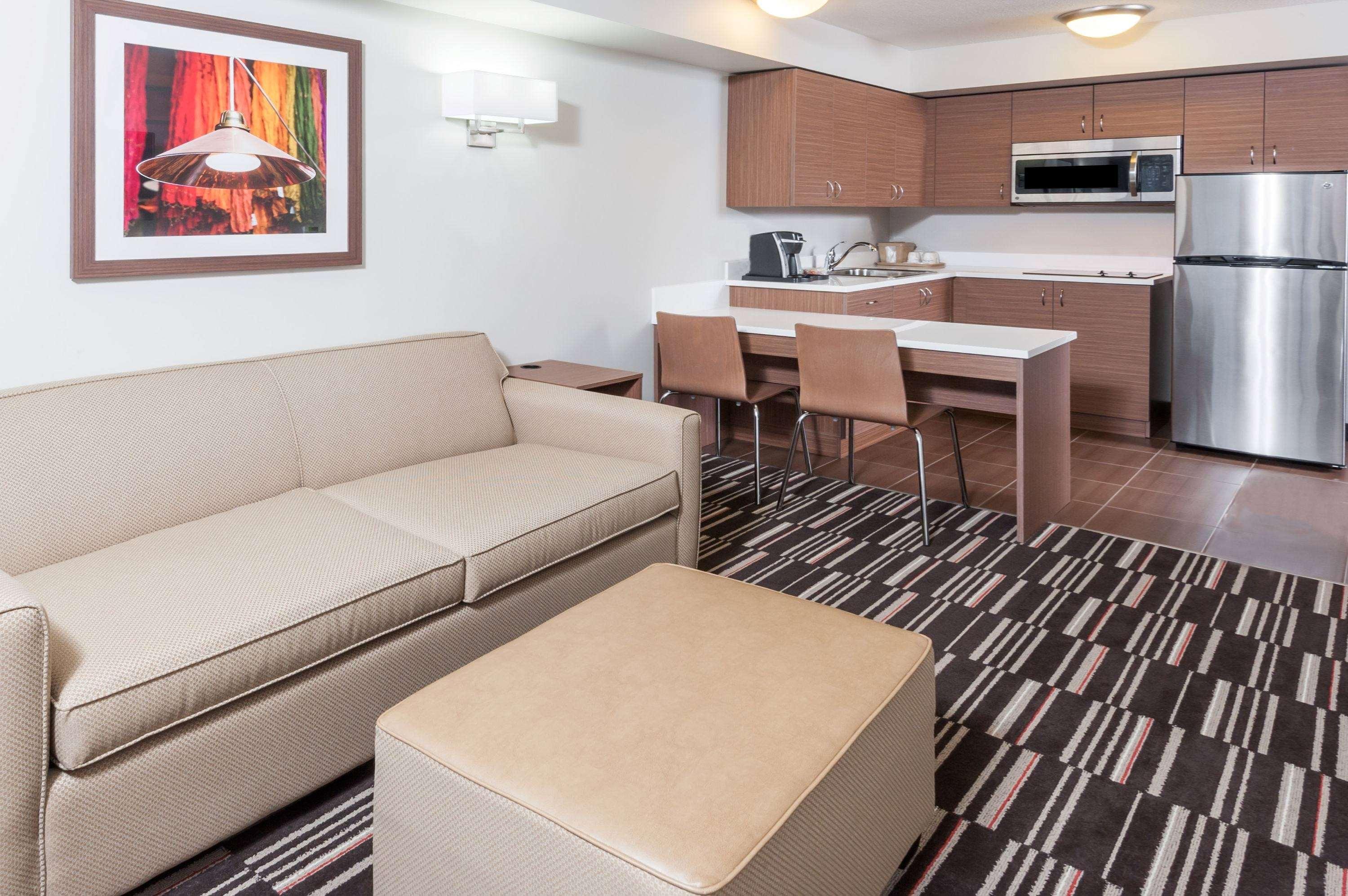 Microtel Inn & Suites By Wyndham Fort Saint John Fort St. John Bagian luar foto