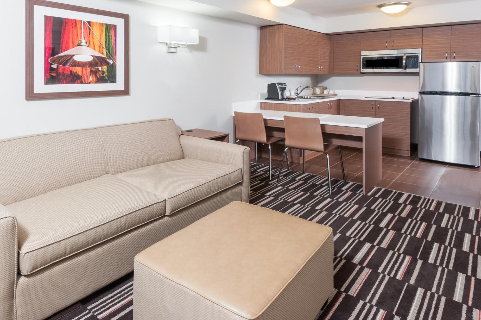Microtel Inn & Suites By Wyndham Fort Saint John Fort St. John Bagian luar foto